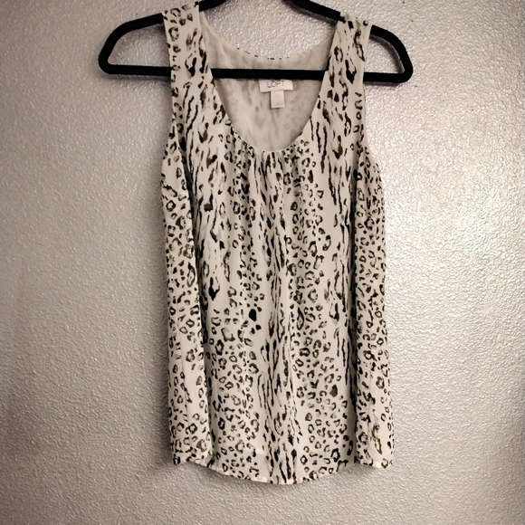 Ann Taylor Tops - Ann Taylor Loft Animal Print Blouse Size 2